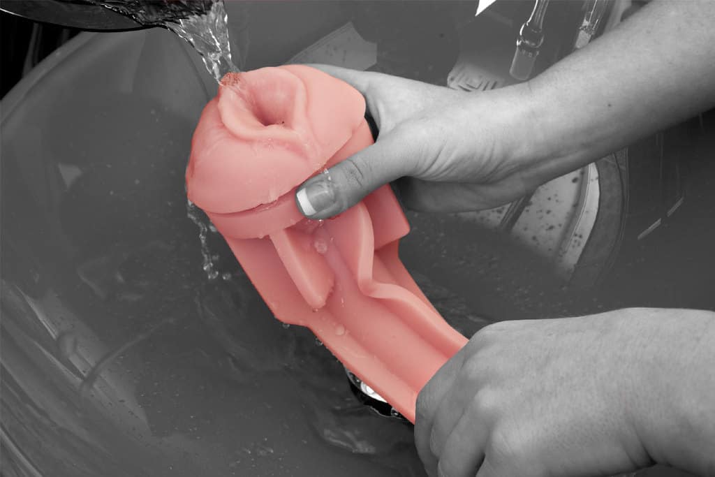 cleaning-your-fleshlight